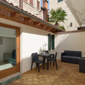 Corteluna Incantevole A 500 Metri Da P.zza S.marco Venise